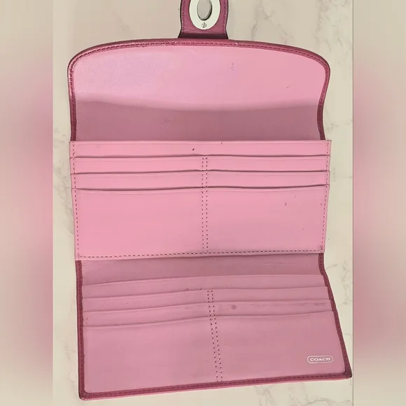 Coach Vintage GiGi Pink Wallet - Picture 4 of 7